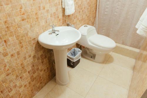 hotel plaza los tucanes
