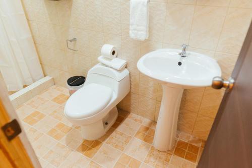 hotel plaza los tucanes
