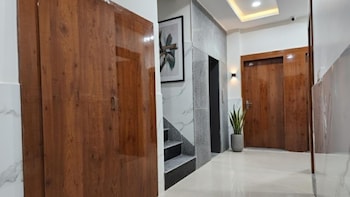 hotel the orchid plaza