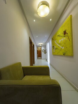The Colony Residences Hotel And Suites,,3 star