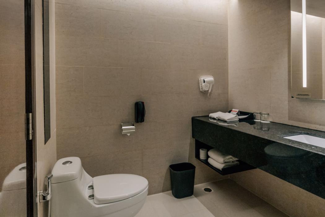 grand swiss belhotel harbour bay