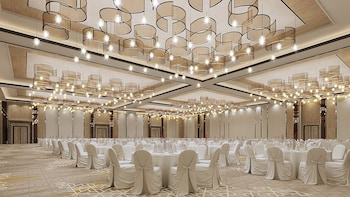 grand swiss belhotel harbour bay