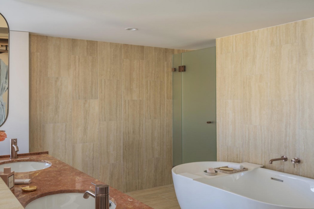 avani mooloolaba beach hotel