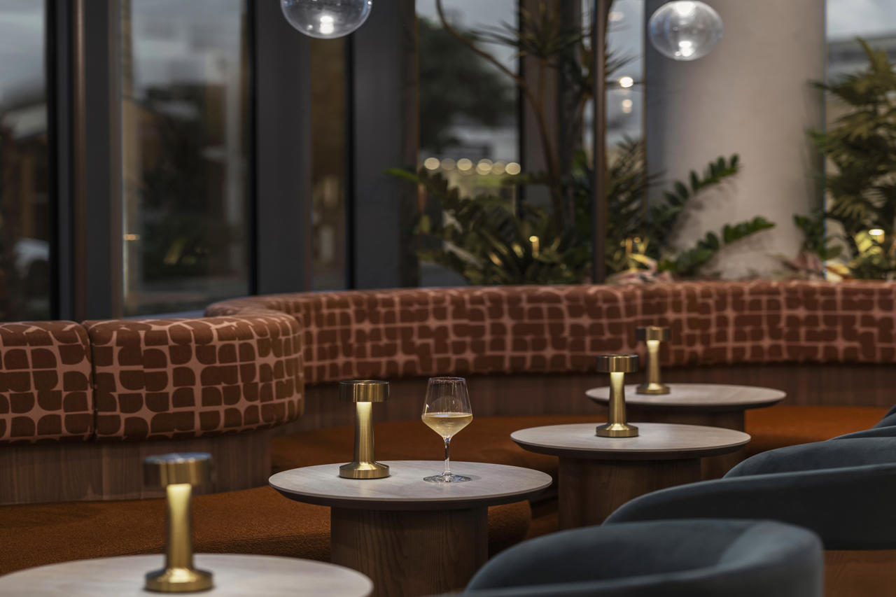 avani mooloolaba beach hotel