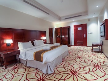 the business hotel by seafront