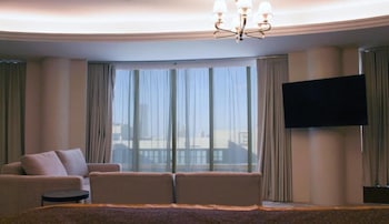 the business hotel by seafront