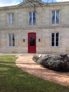 chateau ormes de pez