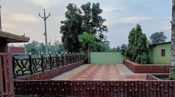 Midway Treat Gopalpura,,2 star