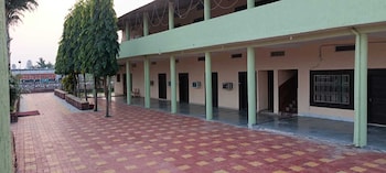 midway treat gopalpura