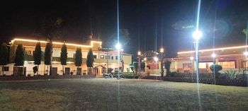 midway treat gopalpura