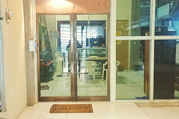 hotel o near ahmad yani international