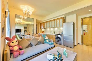 Dalian Jianan Gongguan Seaview Hotel,,2 star