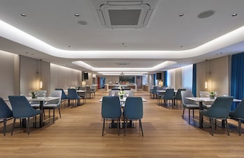 Jinglai Zhenxuan Jiudian,,3 star