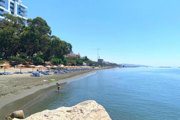 beachfront luxury living limassol
