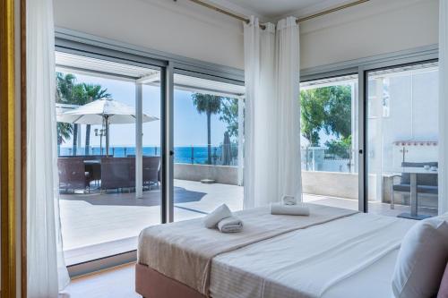 beachfront luxury living limassol
