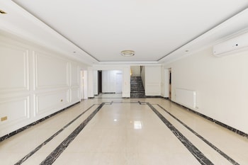 alsawah grand palace at sheikh zayed 6br pool and private garden