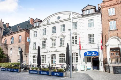 palads hotel