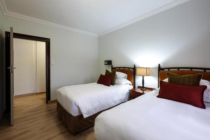 basdenwood hotel