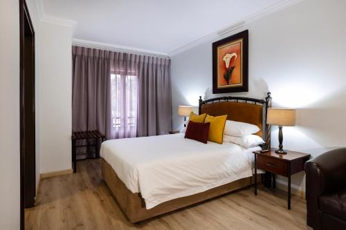 basdenwood hotel