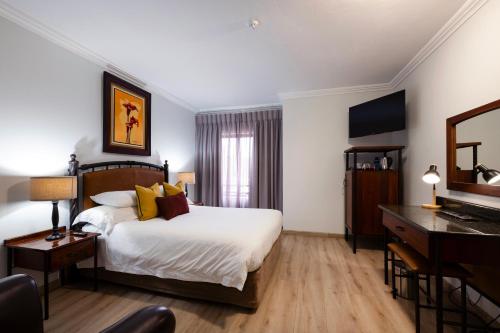basdenwood hotel
