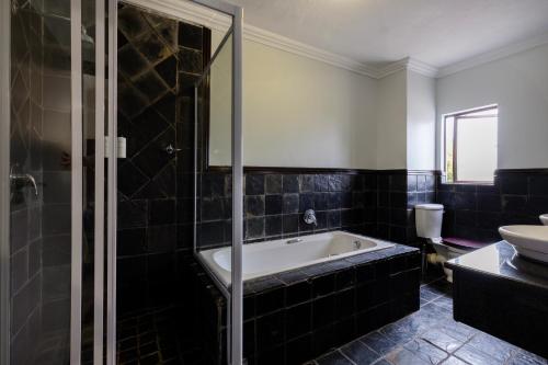 basdenwood hotel