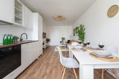 lumina comfy 4 room apartment center