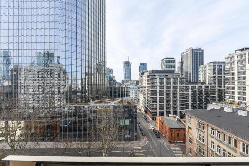 lumina comfy 4 room apartment center