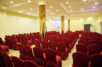 pinnacle castle hotel asaba