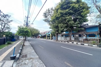 hotel o lowanu stay syariah