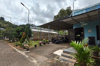 hotel o house of fosil syariah