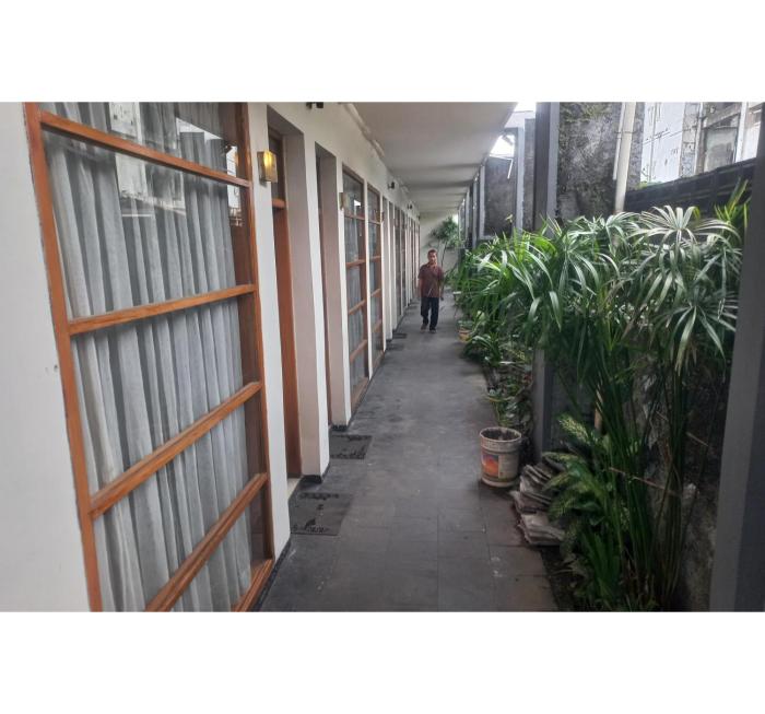 oyo 95179 namira guest house syariah