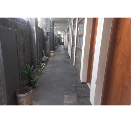 oyo 95179 namira guest house syariah