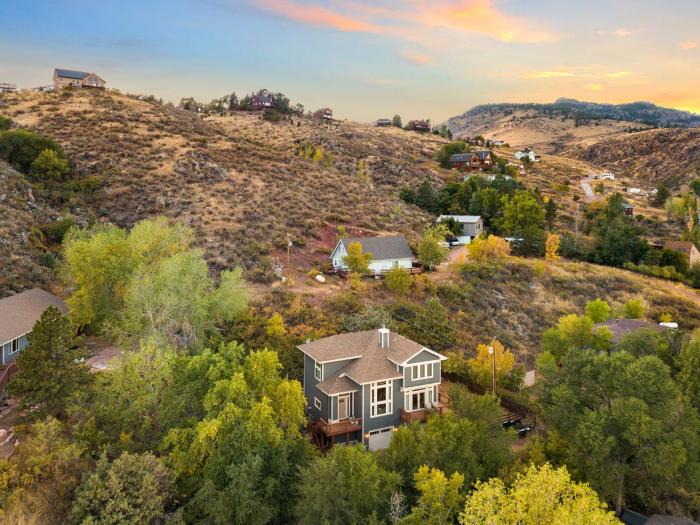 hillside at horsetooth lake and mtn views trails