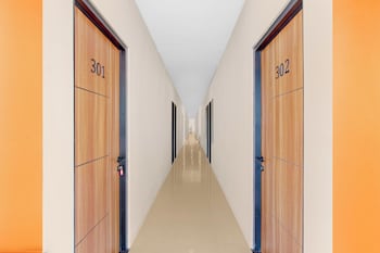 oyo 95180 enshe guest house syariah