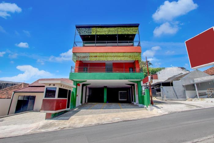 oyo 95180 enshe guest house syariah