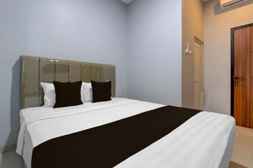 oyo 95180 enshe guest house syariah