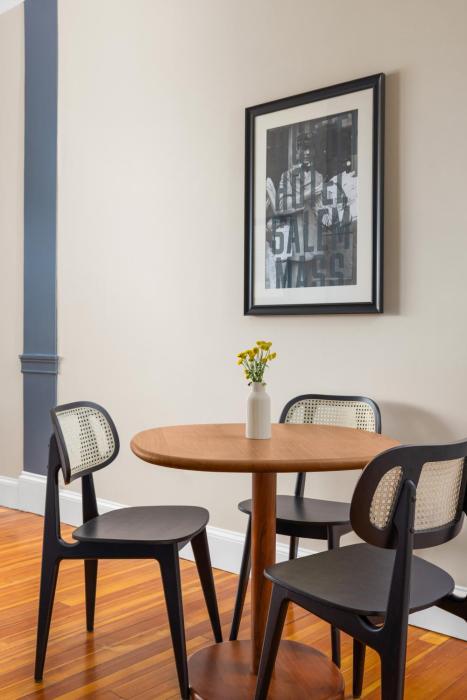 the courier hotel