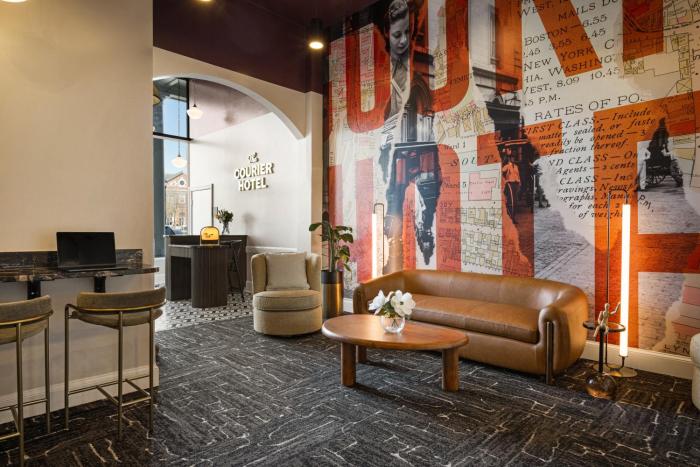 the courier hotel