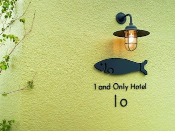 1 And Only Hotel Io,,3 star