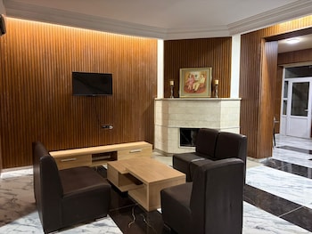 nana grand hotel