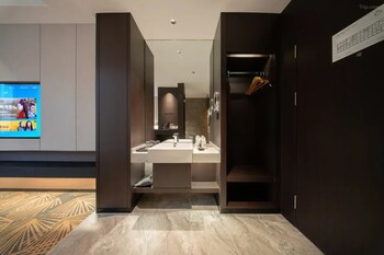 giorgio morandi hotel langfang wanda plaza