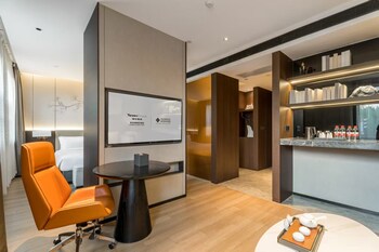 giorgio morandi hotel xuyi kejie central mall
