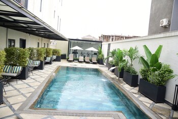 Hotel De Alommah Kubwa Abuja Nigeria,,5 star