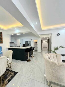 royal oaks residency