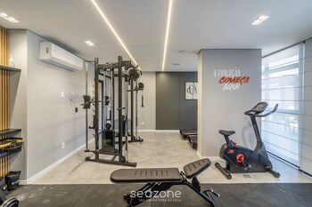 condominium w pool 450 m fr the sea and 650 m fr beto carrero world lavs