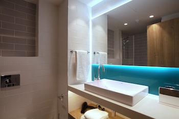 Holiday Inn Express San Sebastian Errenteria By Ihg,,2 star