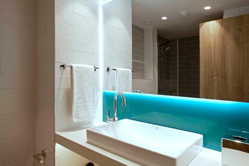 holiday inn express san sebastian errenteria by ihg