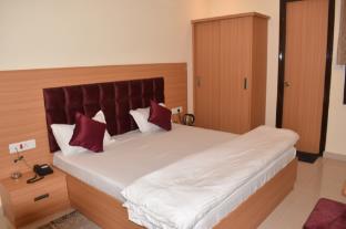 hotel kailash near deoria baraon rd