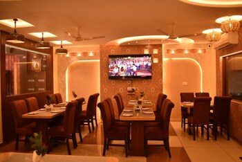 Hotel Kailash Near Deoria Baraon Rd,,3 star