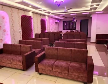 hotel kailash near deoria baraon rd